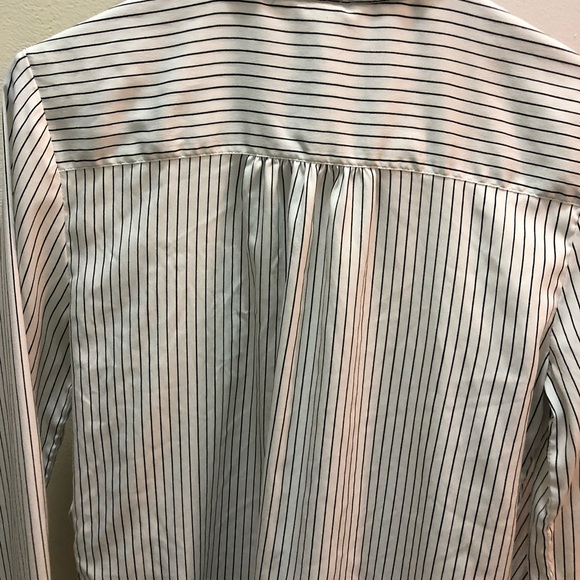 Button up shirt - Picture 3 of 6